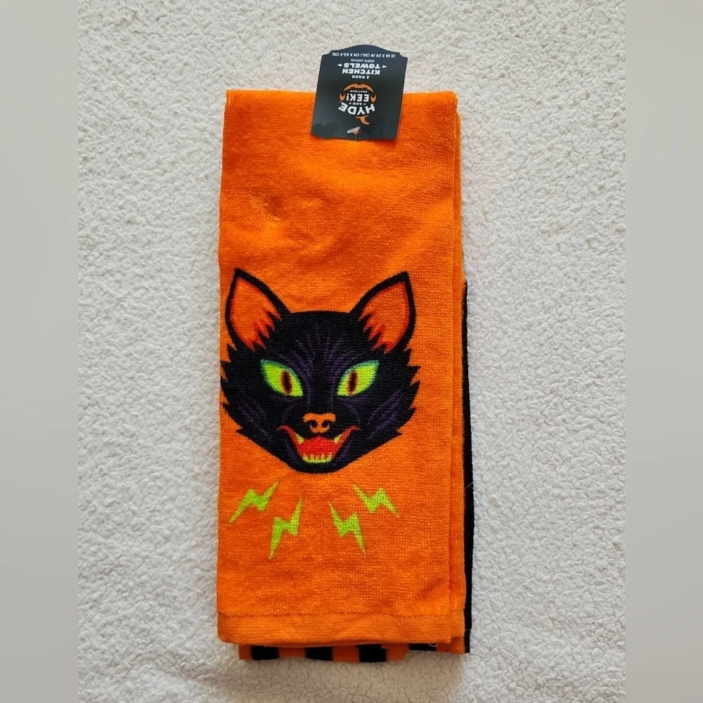 New Target Hyde & EEK 2pk Halloween Kitchen Terry Towels Retro Cat and Stripe